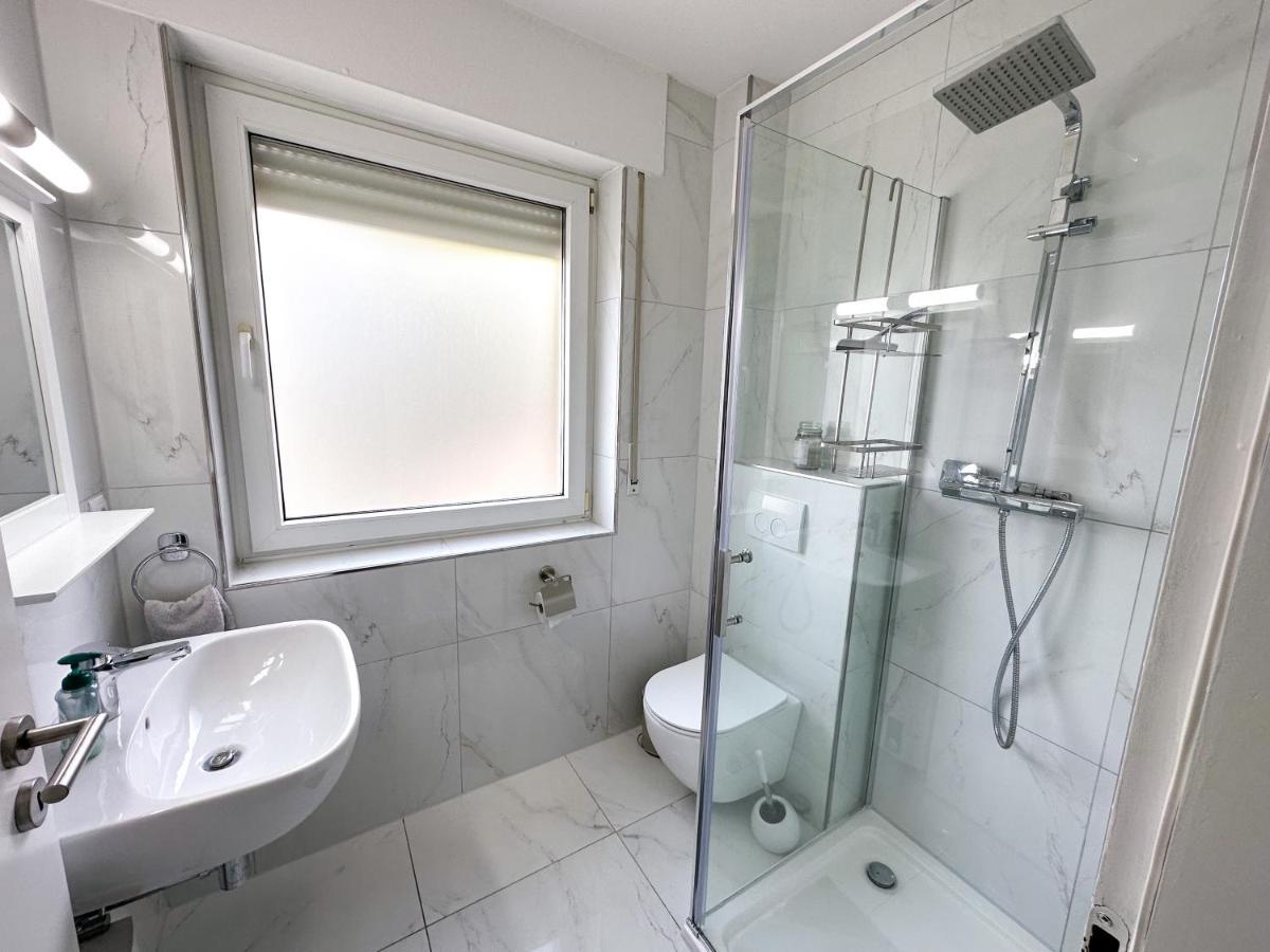 Stilvolles, Frisch Renoviertes 2Zi Apartment Mit Kueche Und Balkon In Kliniknaehe バート・エーンハウゼン エクステリア 写真